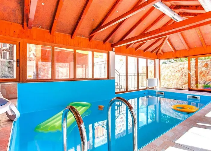 Σπίτι διακοπών In Near Paklenica National Park Starigrad Paklenica