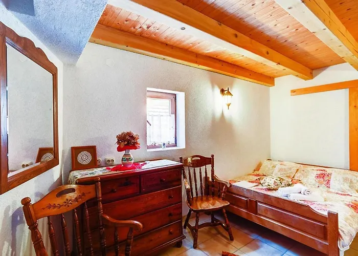 Σπίτι διακοπών In Near Paklenica National Park Starigrad Paklenica